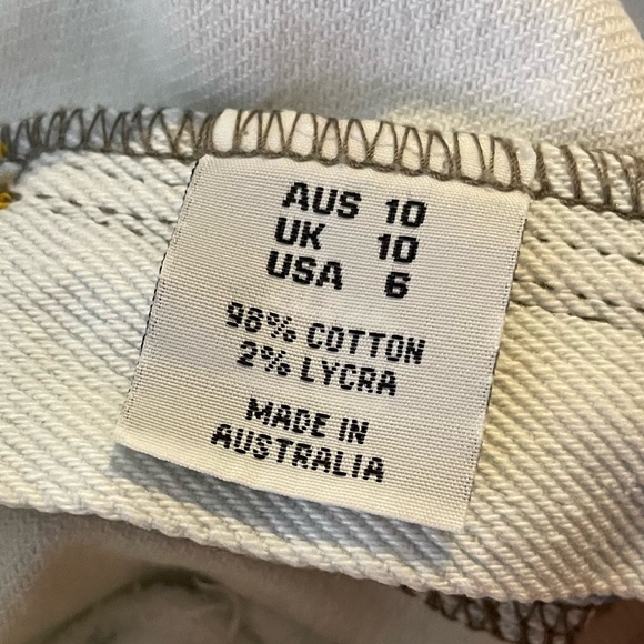 Sass & Bide cheeky denim pale blue fringed destroyed cut off shorts ladies sz 10 - Picture 5 of 6